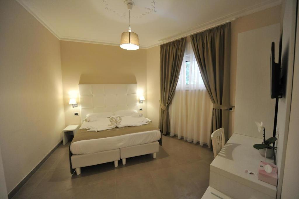 Villa Zaccardi Rome Bagian luar foto