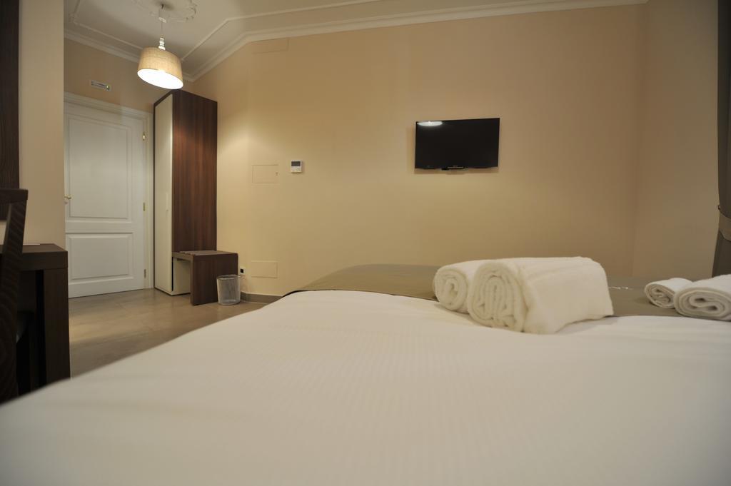 Villa Zaccardi Rome Bagian luar foto